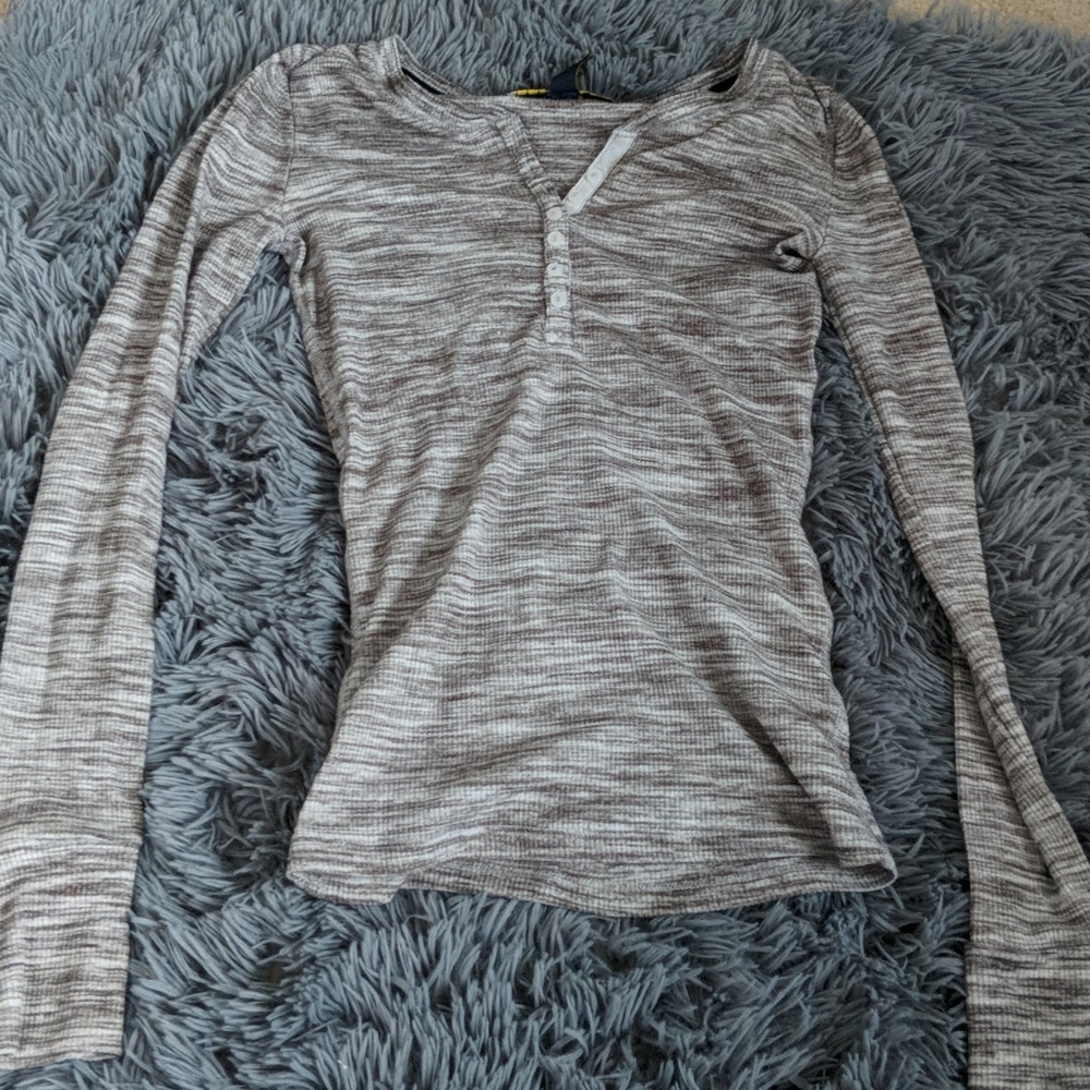 Long sleeve top